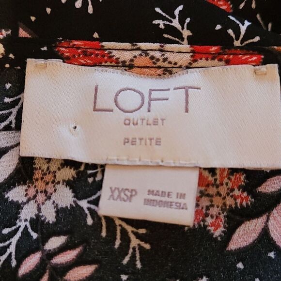 Loft woman's black floral design top - Picture 5 of 6